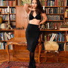 Ginebra Bellucci in 'Dirty Literature'