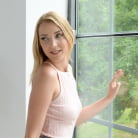 Amaris in 'Blondes Do It Best'