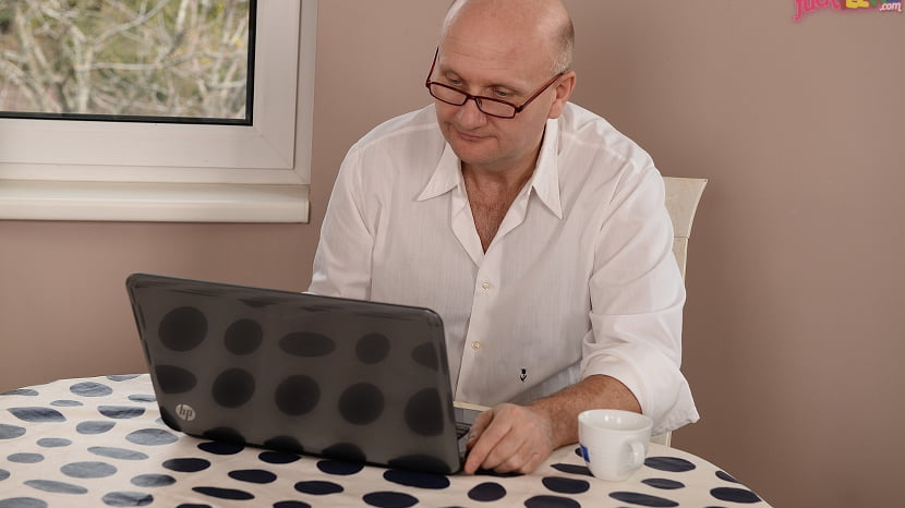 Stop working, start fucking