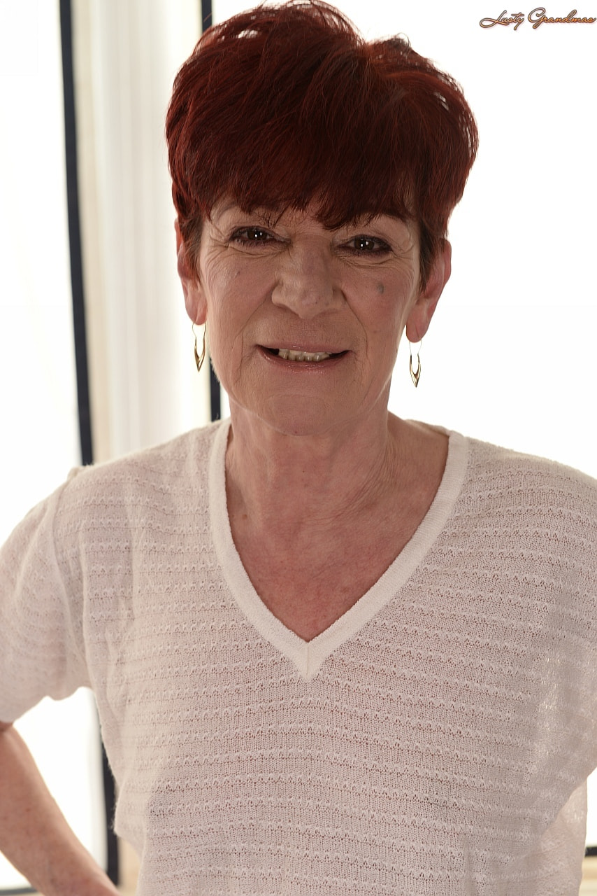 Redhead Granny in action
