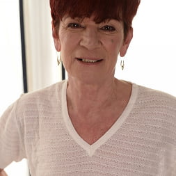 Redhead Granny in action