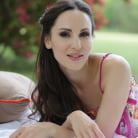 Lilu Moon in 'Love Knocks On The Backdoor'