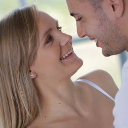 Lucette's Deep Anal Pleasure