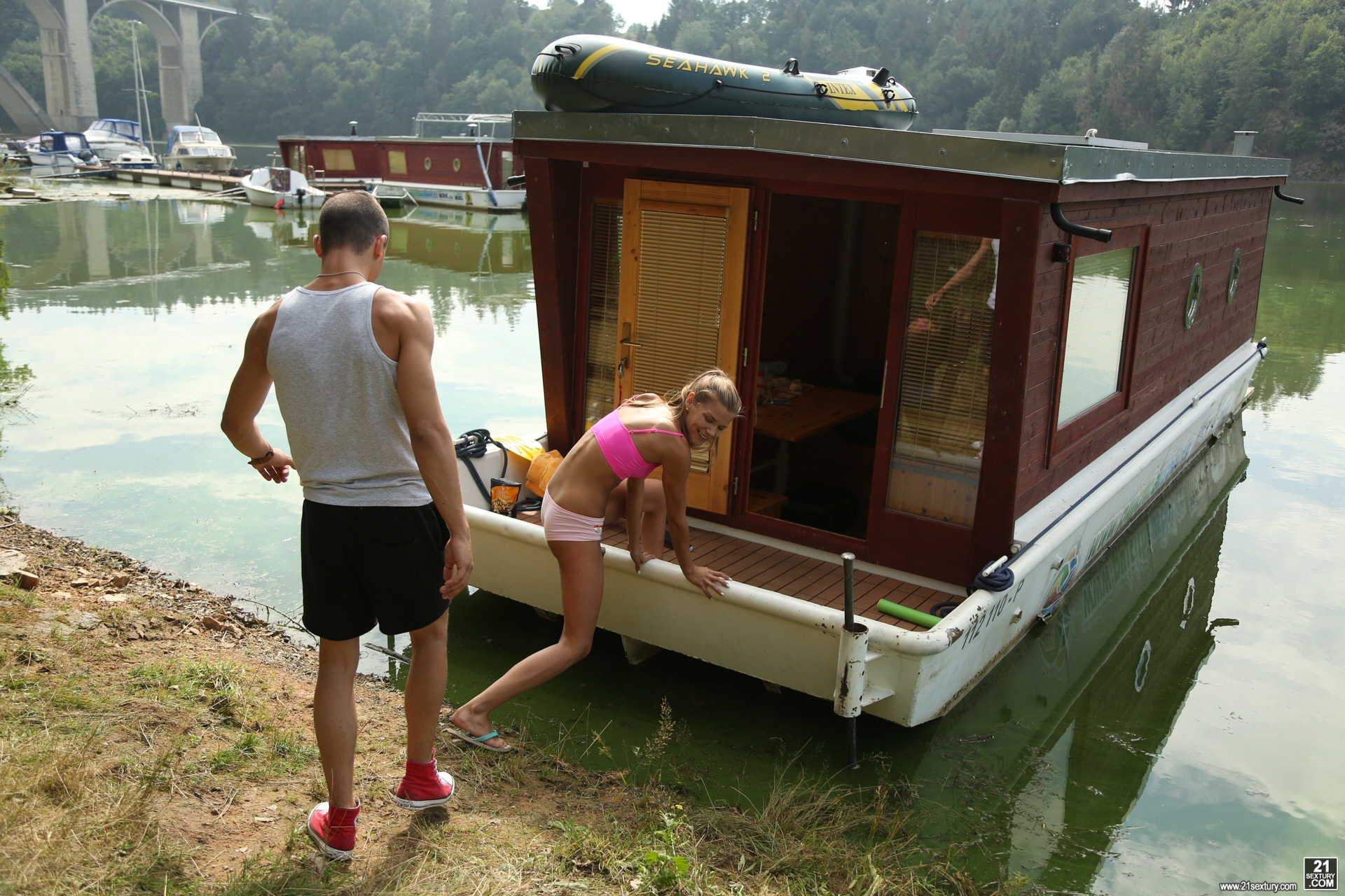 House Boat Full of Teens