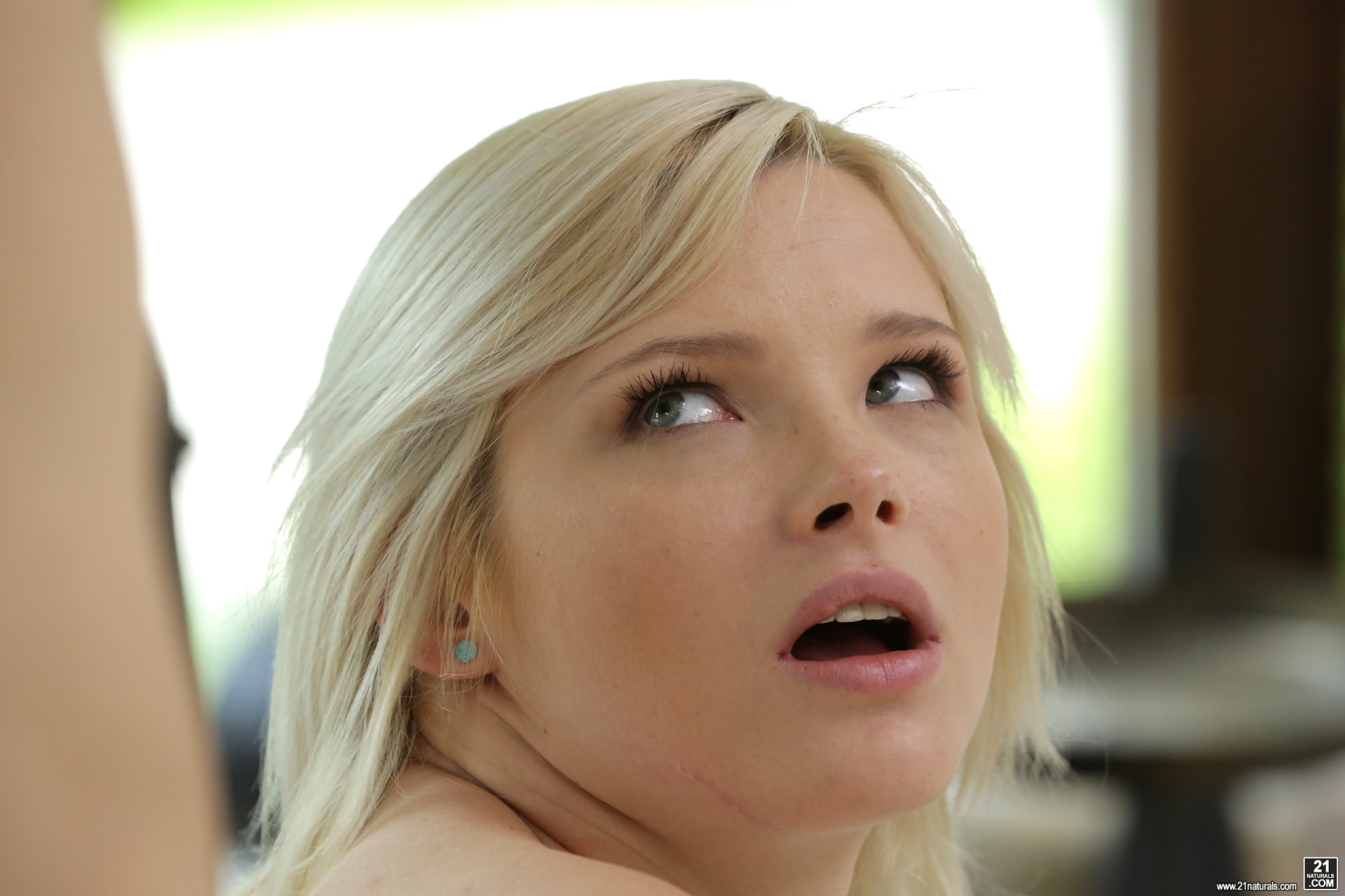 ANAL DEBUT on 21!!!